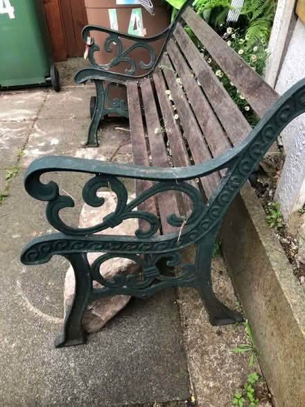 Photo of free Garden bench (Heswall) #1