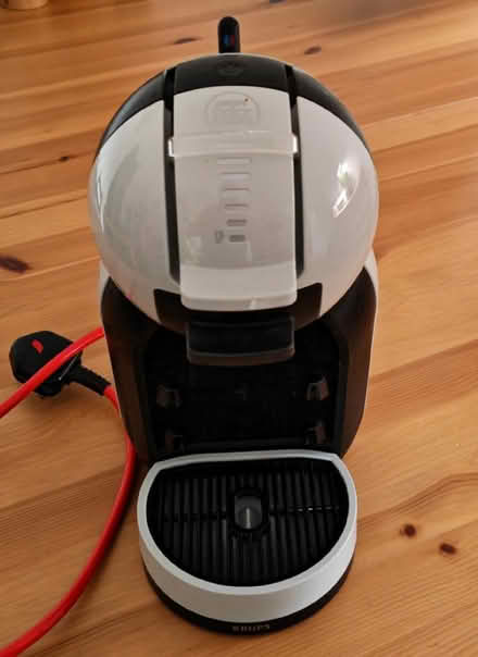Photo of free Nescafé Dolce Gusto machine with Nespresso adapter (Newtown RG1) #1