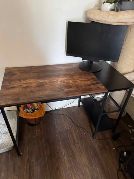 Photo of free Desk only (Blackpool Claremont FY1) #1