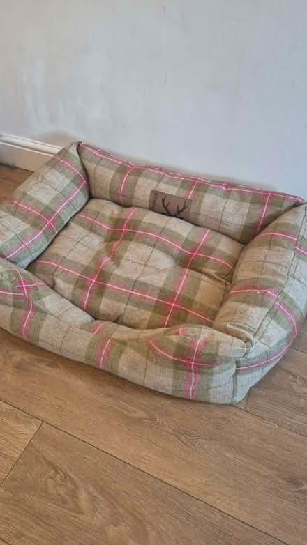 Photo of free Large pet bed (Hornchurch RM11) #2