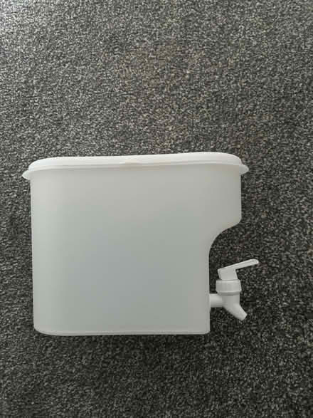 Photo of free Fridg water dispenser (NG5 Nottingham) #1