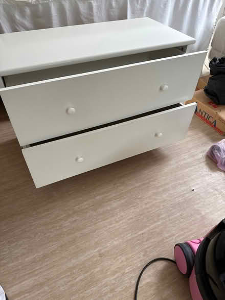 Photo of free White chest of drawers (Upper Holloway N19) #1