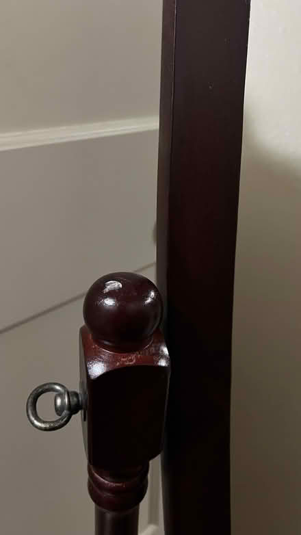 Photo of free Standing Mirror (Lynnwood/Scriber Lake) #2