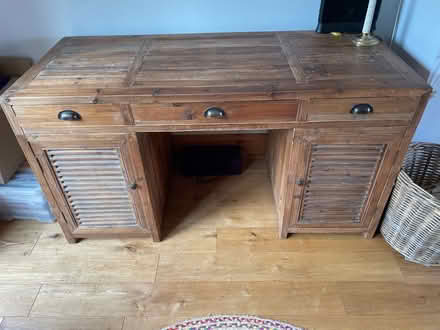 Photo of free Desk (Brilley) #1
