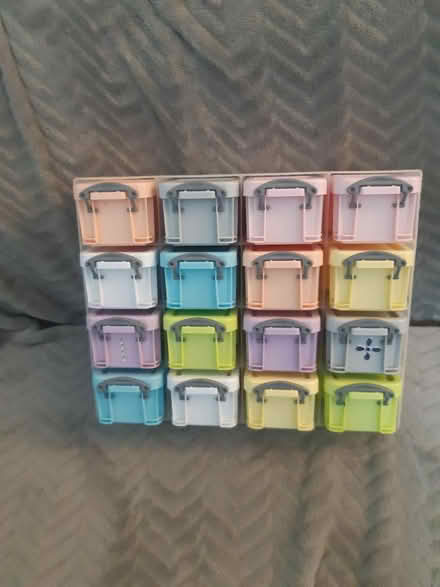 Photo of free Medium size container set (Poole/Oakdale BH15) #1