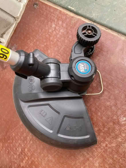 Photo of free 18v Macallister Strimmer (Swindon SN2 barnfield road) #3