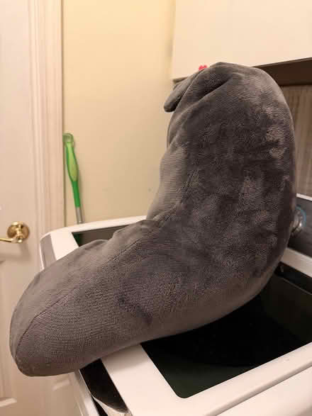 Photo of free Cat Back Cushion (Sunnyvale (Wolfe)) #2