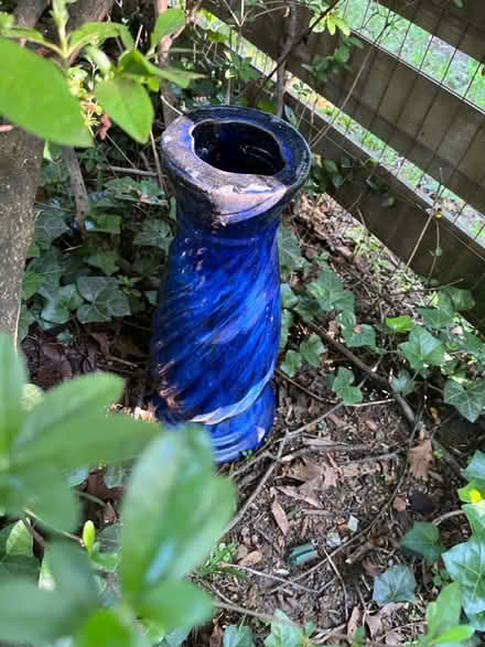 Photo of free Bird bath ceramic post (Powells tavern place) #3