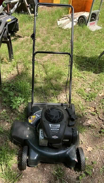 Photo of free lawnmower, works but hard to start (Reading) #1