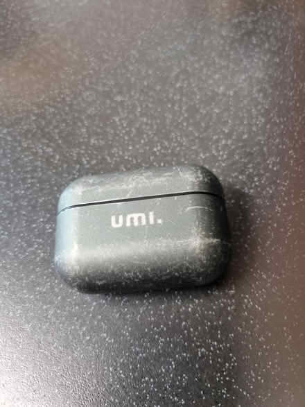 Photo of free Bluetooth wireless headphones (SE20) #1