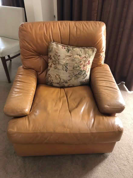 Photo of free Sofa and two armchairs (Thetford IP24) #2