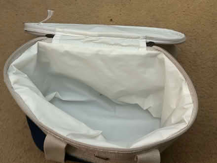 Photo of free Hand Bags & Lunch Bag (East Barnet. EN4) #3