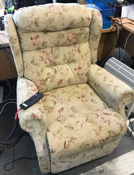 Photo of free Electric recliner chair (NEP Midlands Ltd NG7) #1