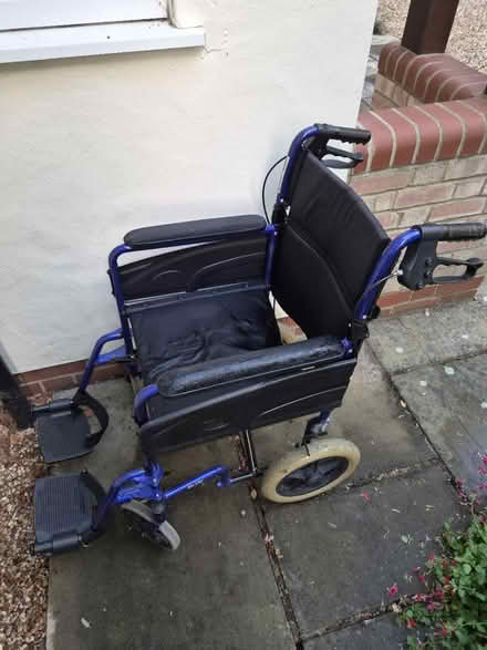 Photo of free Wheel chair (Tewin) #1