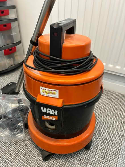 Photo of free Vax 2000 vacuum cleaner (Hartford CW8) #1