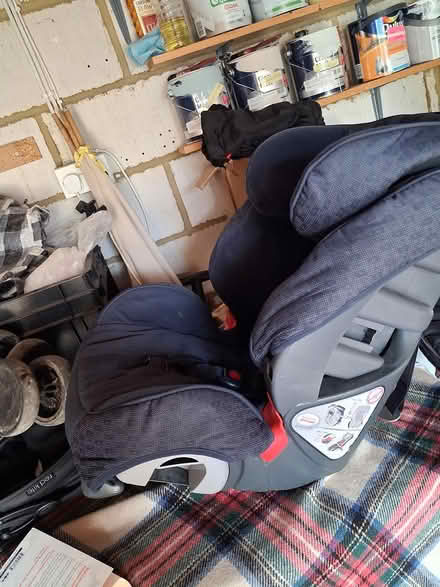Photo of free Child car seat (Woodley Airfield RG5 4) #4