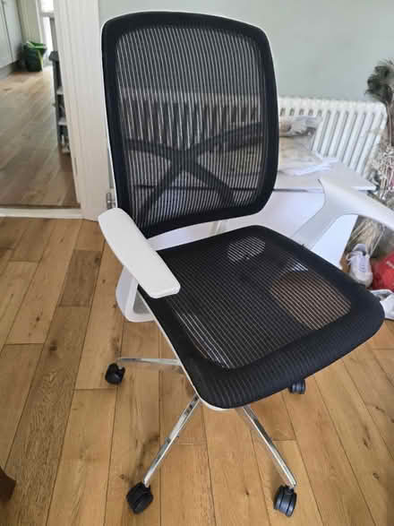 Photo of free Office chair (Richmond TW10) #1