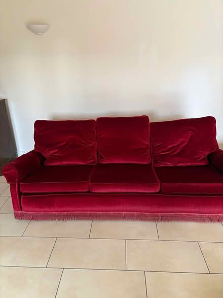 Photo of free 3 seater settee (Cv7 7az) #1