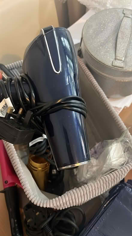 Photo of free Hair Items (WC1X) #4