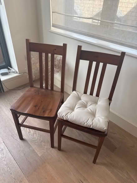 Photo of free 4 x dining chairs. (Borough SE1) #1