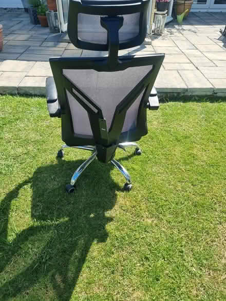 Photo of free Computer chaor (Waterlooville Po88qa) #2