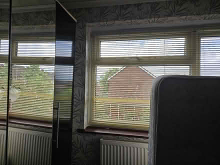 Photo of free Cream Blind (Lime Gate OL8) #1