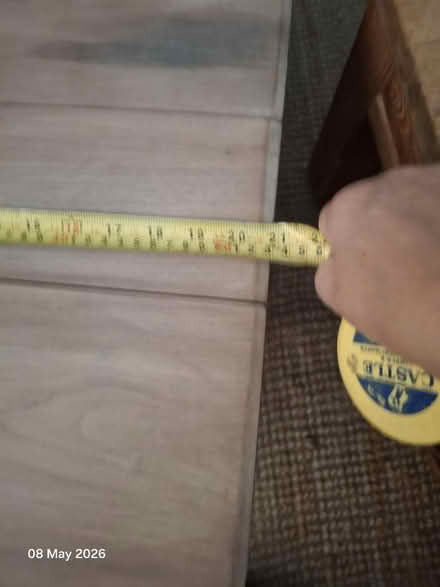 Photo of free Wooden little Antique table (TW10 Ham) #4