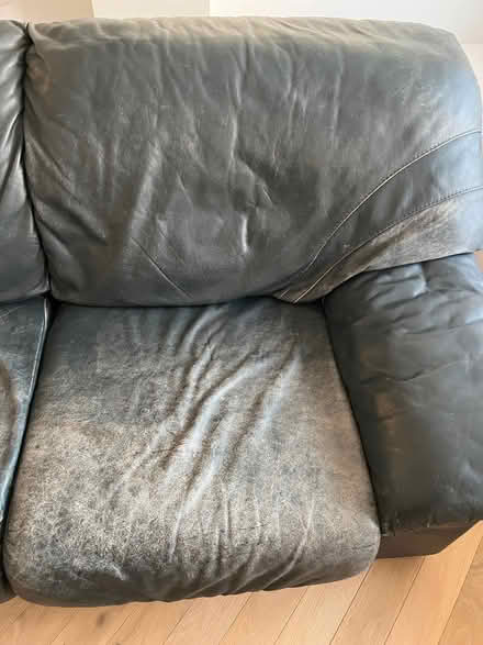 Photo of free Leather sofa (Potters Bar EN6) #4