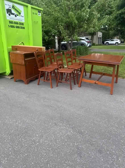 Photo of free Dinning set (Hwy 7 and 9th Line Markham) #1