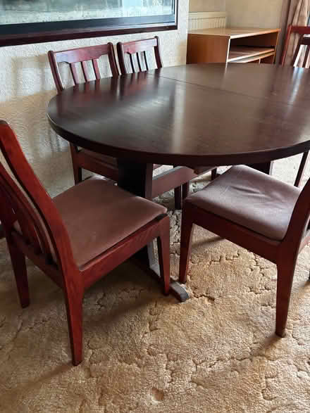 Photo of free Dark Wood Extending Dining Table 6 Chairs (Rochford SS4) #3