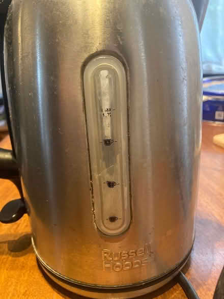 Photo of free Kettle (old, leaking) (Raynes Park (SW20)) #3
