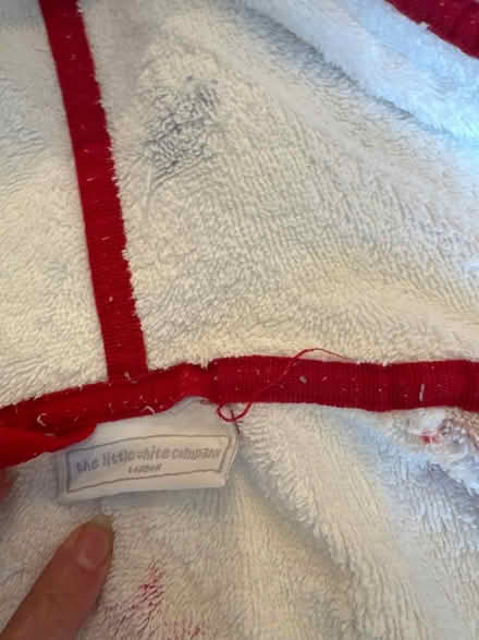 Photo of free White company cotton Robe 5-6y (Hampstead, mw3) #1
