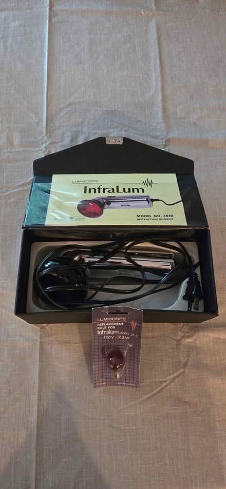 Photo of free Hand-held heat lamp (Burien) #1