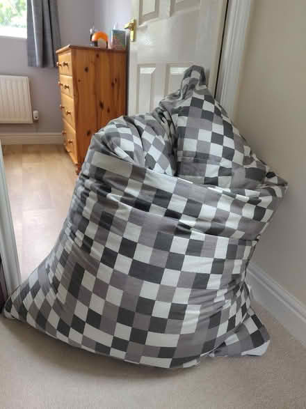 Photo of free Grey bean bag (Chipping Norton OX7) #1