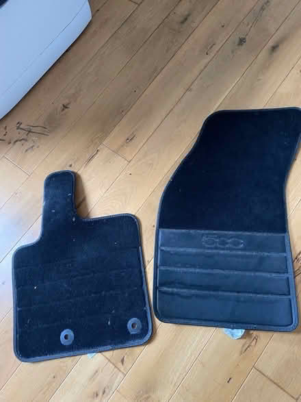 Photo of free One front and one back fiat 500 floor mat (Bear Flat BA2) #1