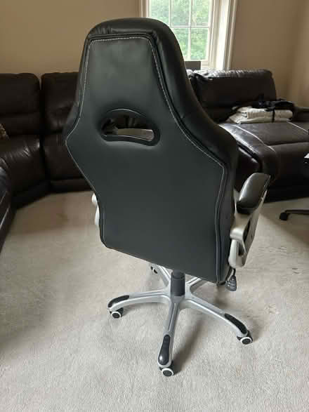 Photo of free Office /gaming chair (Banstead SM7) #2
