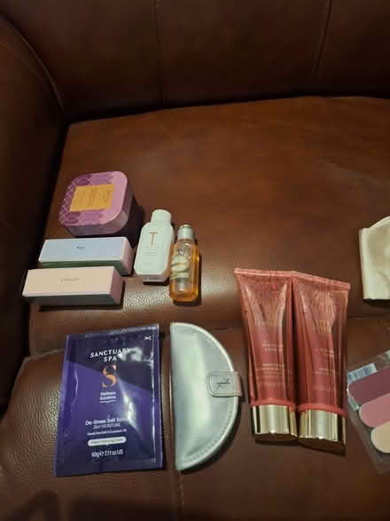 Photo of free Various bath and beauty products (CT5) #1