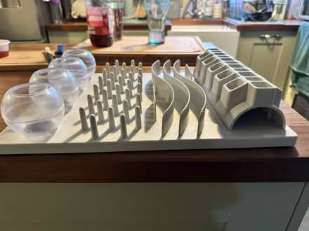 Photo of free Cat/dog feeder (Cosby LE9) #2
