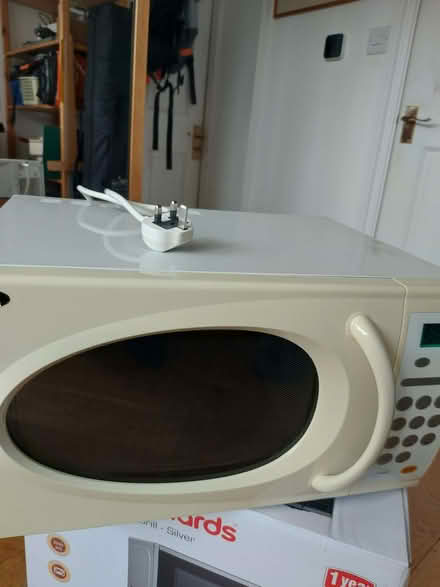 Photo of free Belling Microwave (Cutteslowe OX2) #3