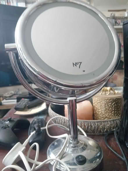Photo of free Magnifying mirror (Lower Morden SM4) #1
