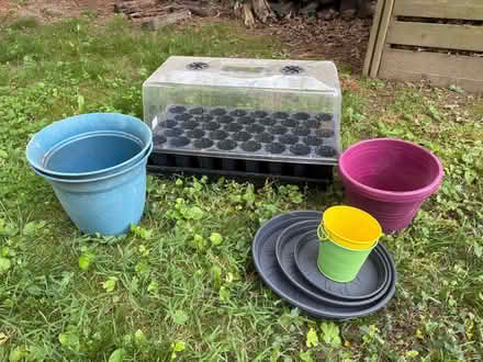 Photo of free Gardening Potting Flower Supplies (Tanley Rd & New Hampshire Ave) #1