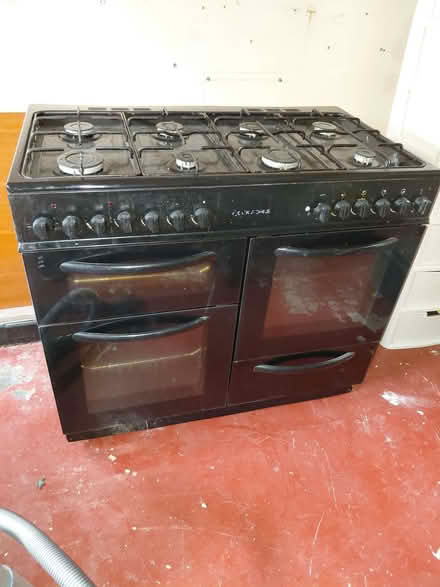 Photo of free Oven (Barton upon Irwell M30) #1