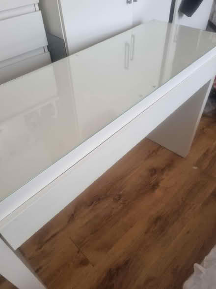 Photo of free Dressing table (Bounds Green N11) #2