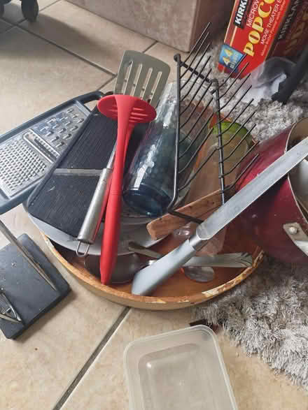 Photo of free Kitchen stuff (Bradwell Common MK13) #1
