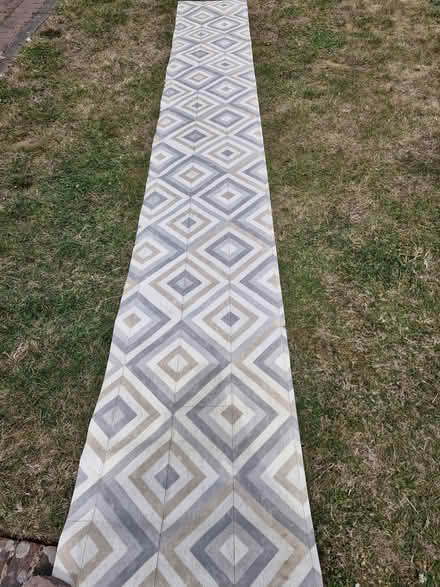 Photo of free Off cut of vinyl floor covering (Burnham on Crouch CM0) #1