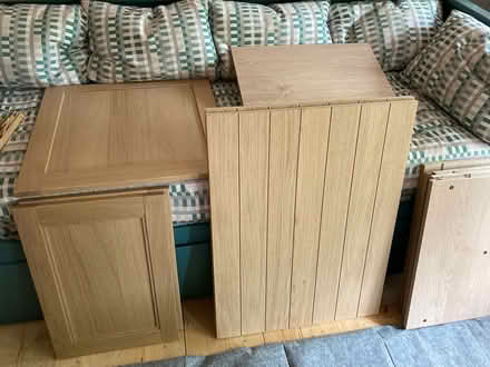 Photo of free Various leftover kitchen pieces (Billericay CM11) #1