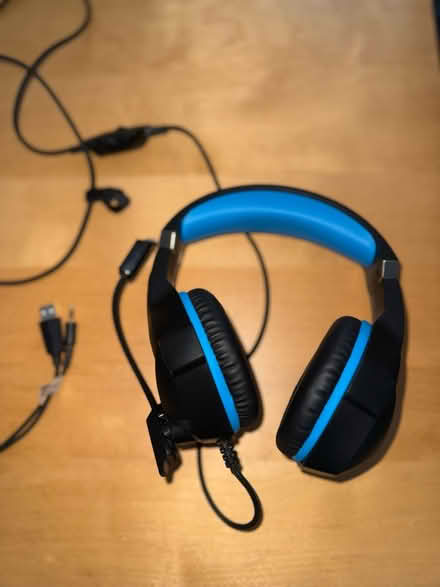 Photo of free Gaming headphones (Erith Bexley DA8) #2