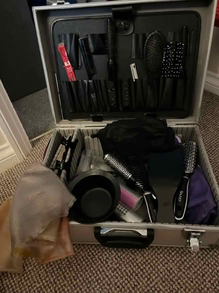Photo of free Hairdressing case (Hemel Hempstead) #1