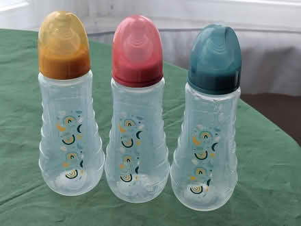 Photo of free 3 baby feeding bottles 0m+ (South Croydon CR2) #1
