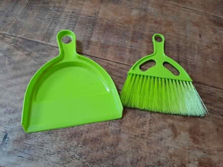 Photo of free Small Dustpan and Brush (Earley RG6) #2